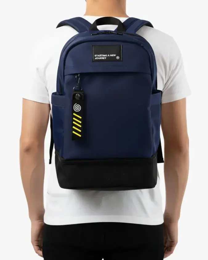 Morral Journey Croma Azul Modelo Hombre