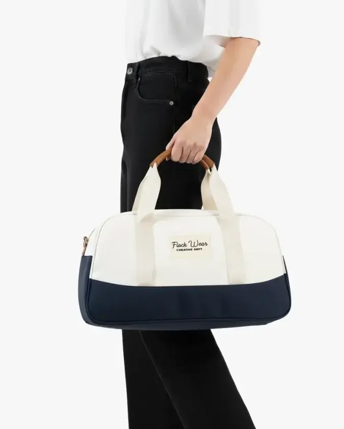 Viajera Aero Navy Blanca Modelo Mujer