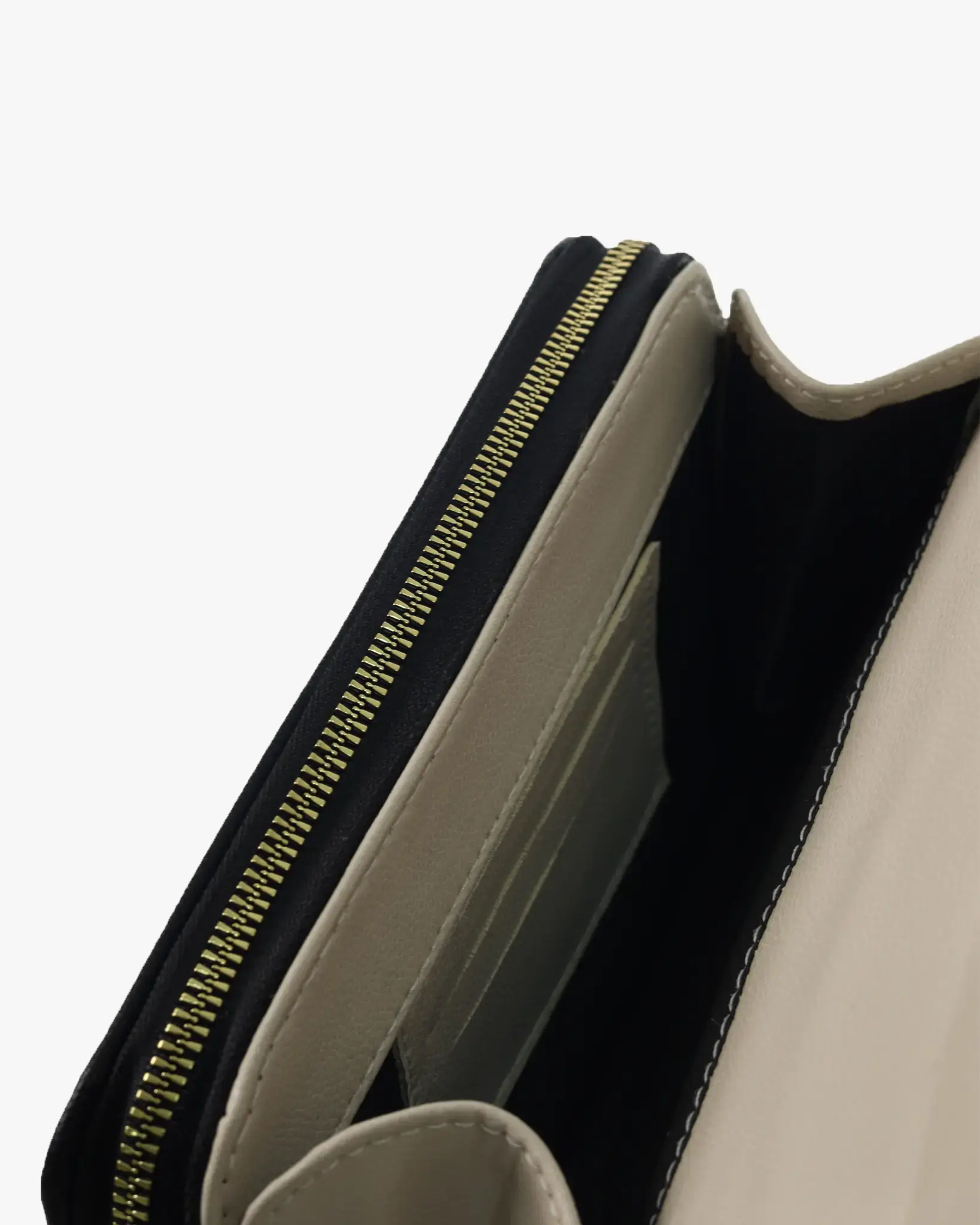 Mocca Terra Negro Interior