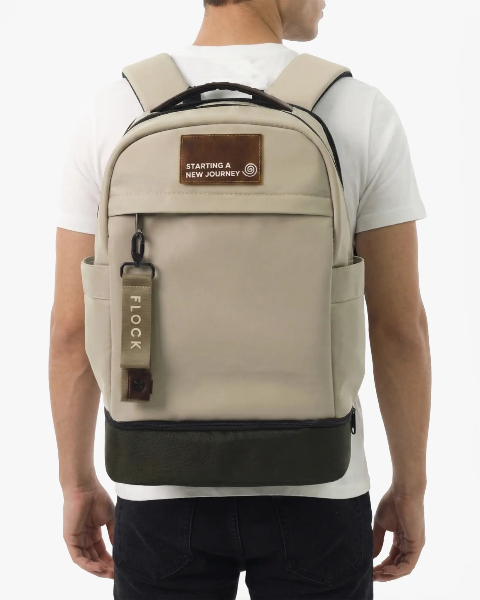 Journey Croma Beige Modelo Hombre