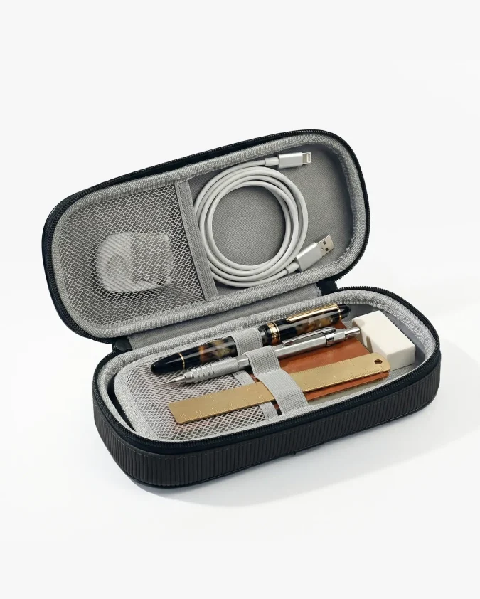 Cartuchera Wave Negro Interior