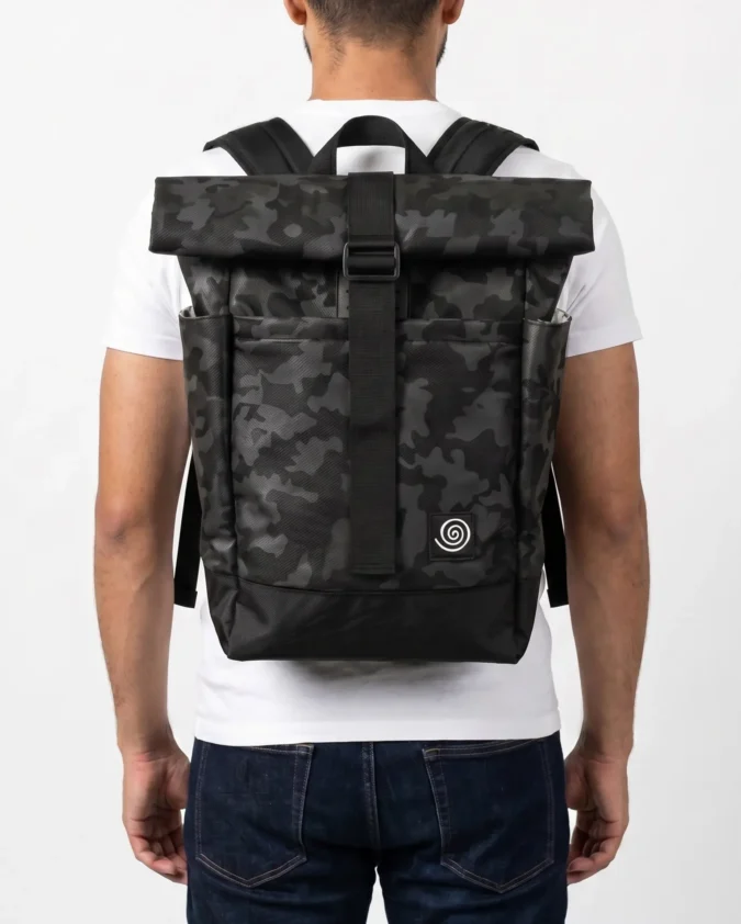 Rolltop Lokari Camo Negro Modelo